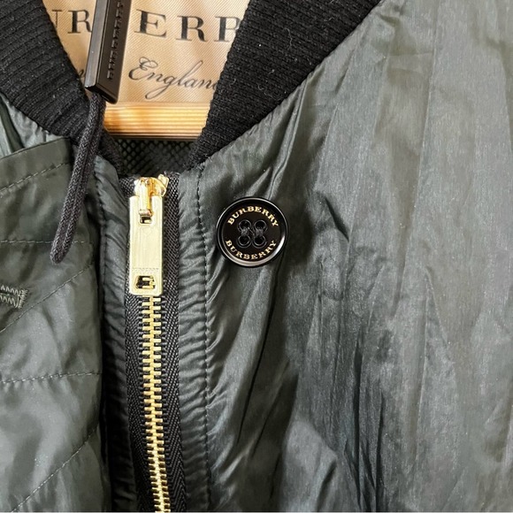 NWOT Burberry Green Mayther Technical Nylon Bomber Jacket Size 4 - Picture 9 of 13